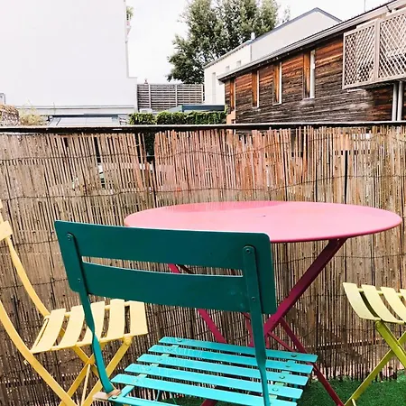 Apartman Colombus Grand Studio, Coin Nuit, Terrasse, Wifi, Tv